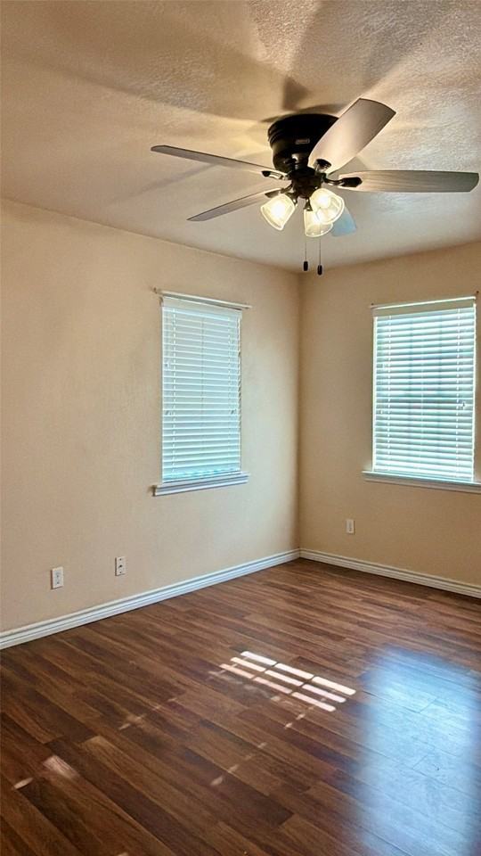 1402 Westmoreland St - Photo 5 of 16