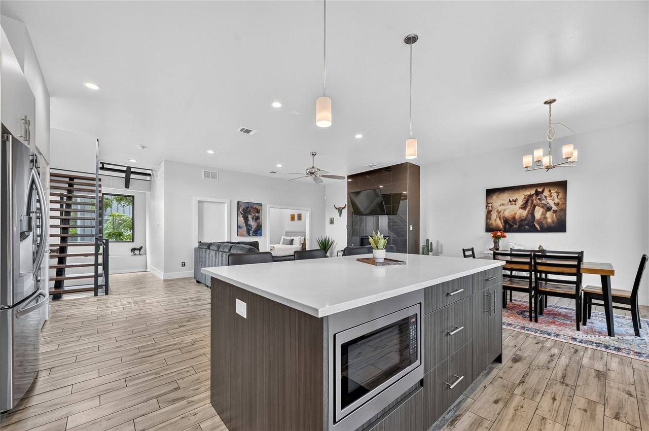 410 Melba St #4 - Photo 5 of 40
