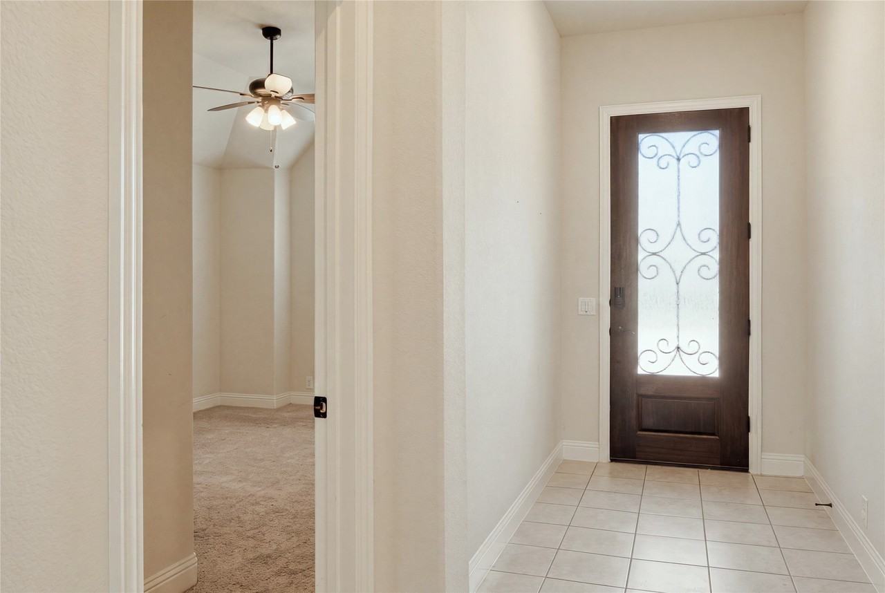 1514 Nighthawk Ln - Photo 2 of 28