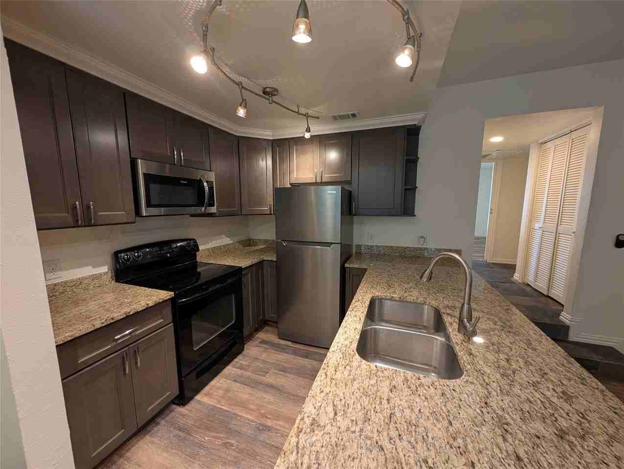7522 Holly Hill Dr #19 - Photo 6 of 16