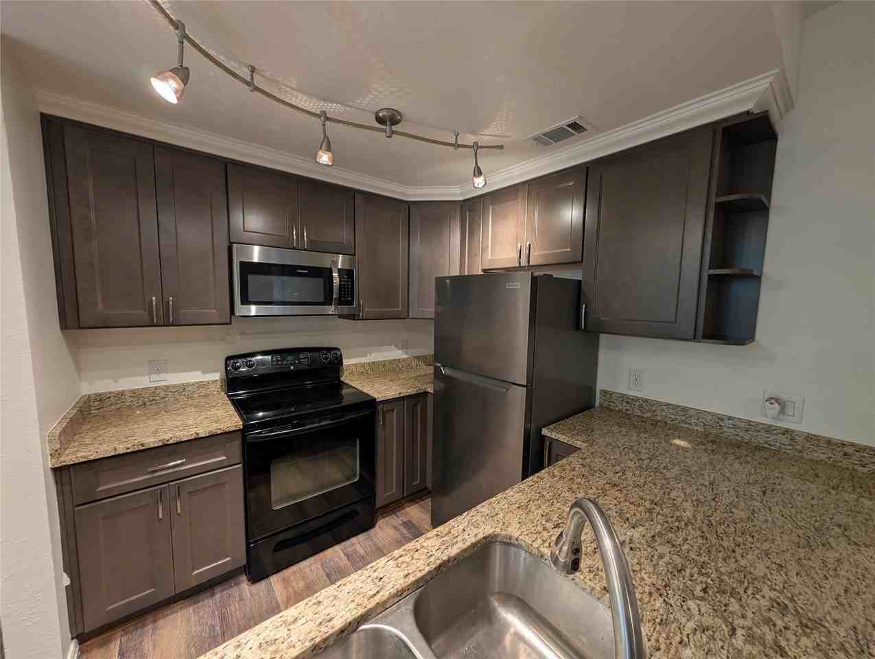 7522 Holly Hill Dr #19 - Photo 7 of 16