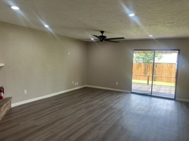 6925 Glenhurst Dr - Photo 6 of 24