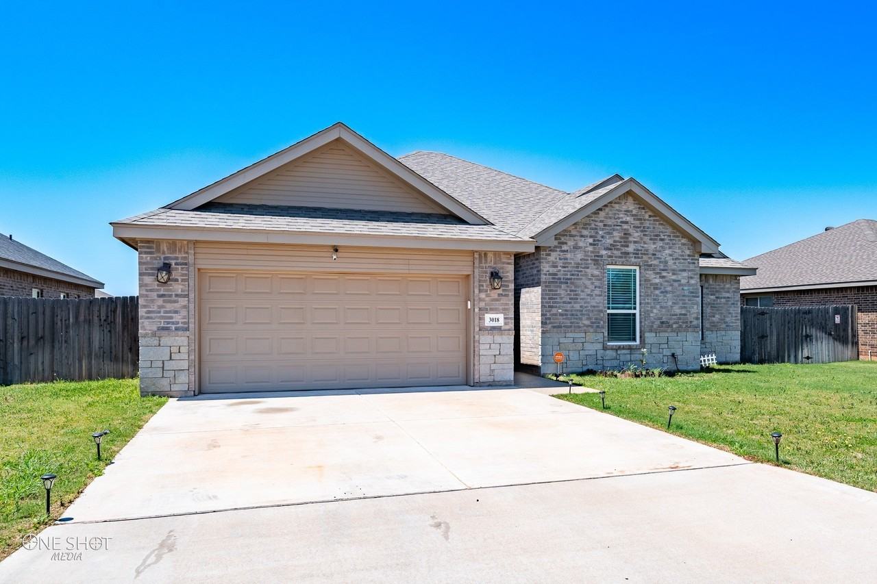 3018 Oakley - Photo 2 of 40