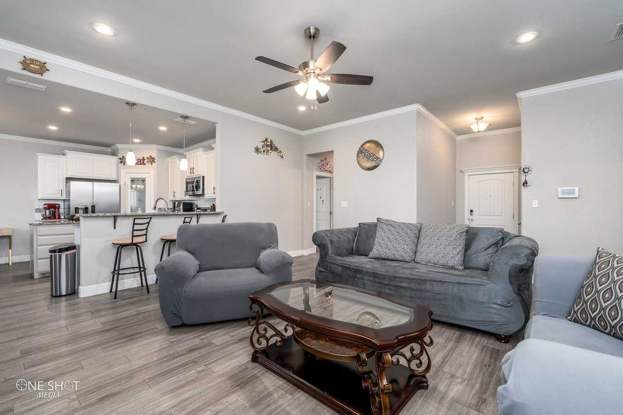3018 Oakley - Photo 6 of 40