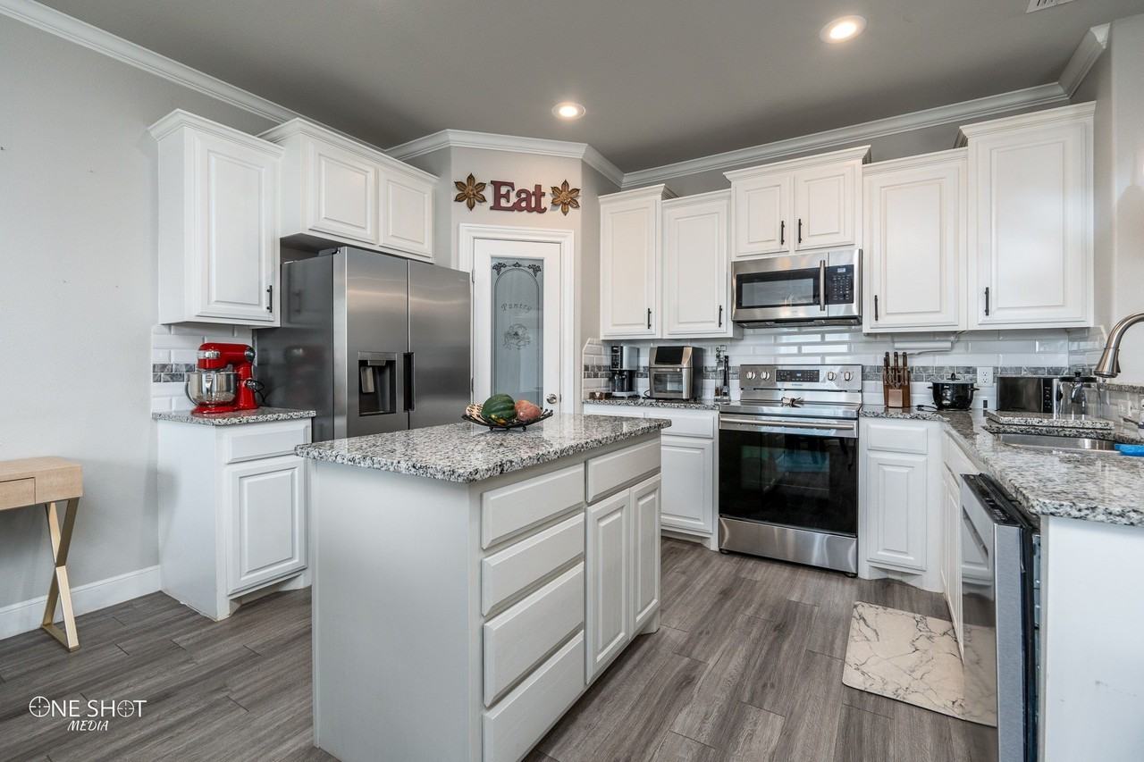 3018 Oakley - Photo 7 of 40