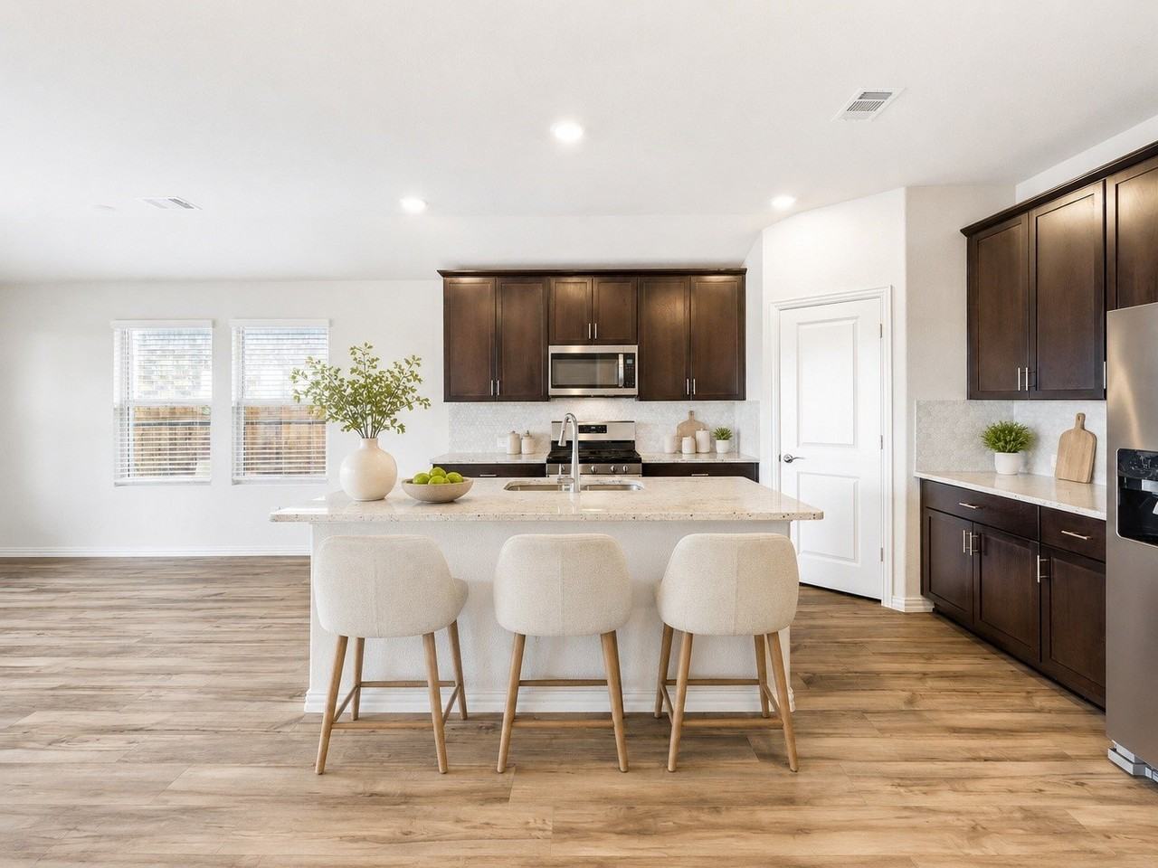 10440 Potawatomi Ln - Photo 6 of 29
