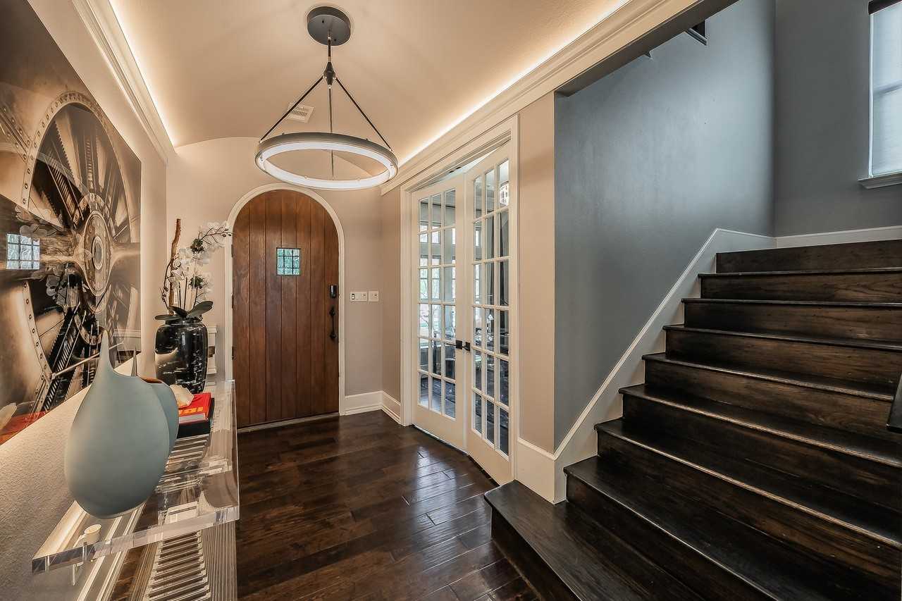 5543 Miller Ave - Photo 3 of 39