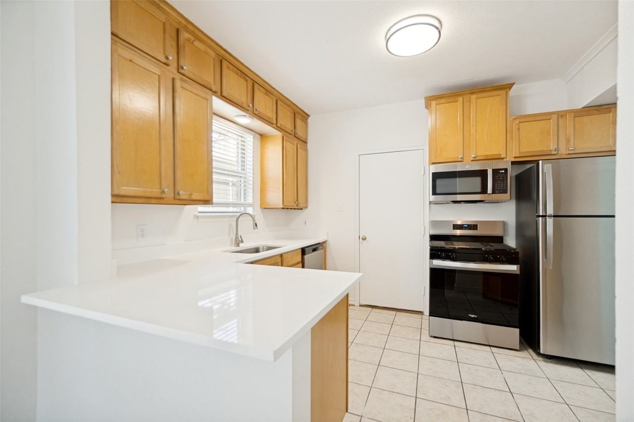 6025 Llano Ave - Photo 5 of 12