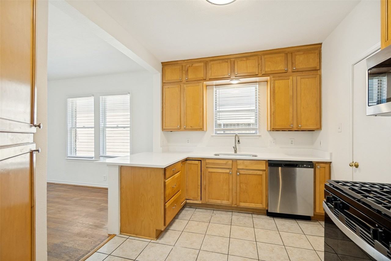 6025 Llano Ave - Photo 6 of 12