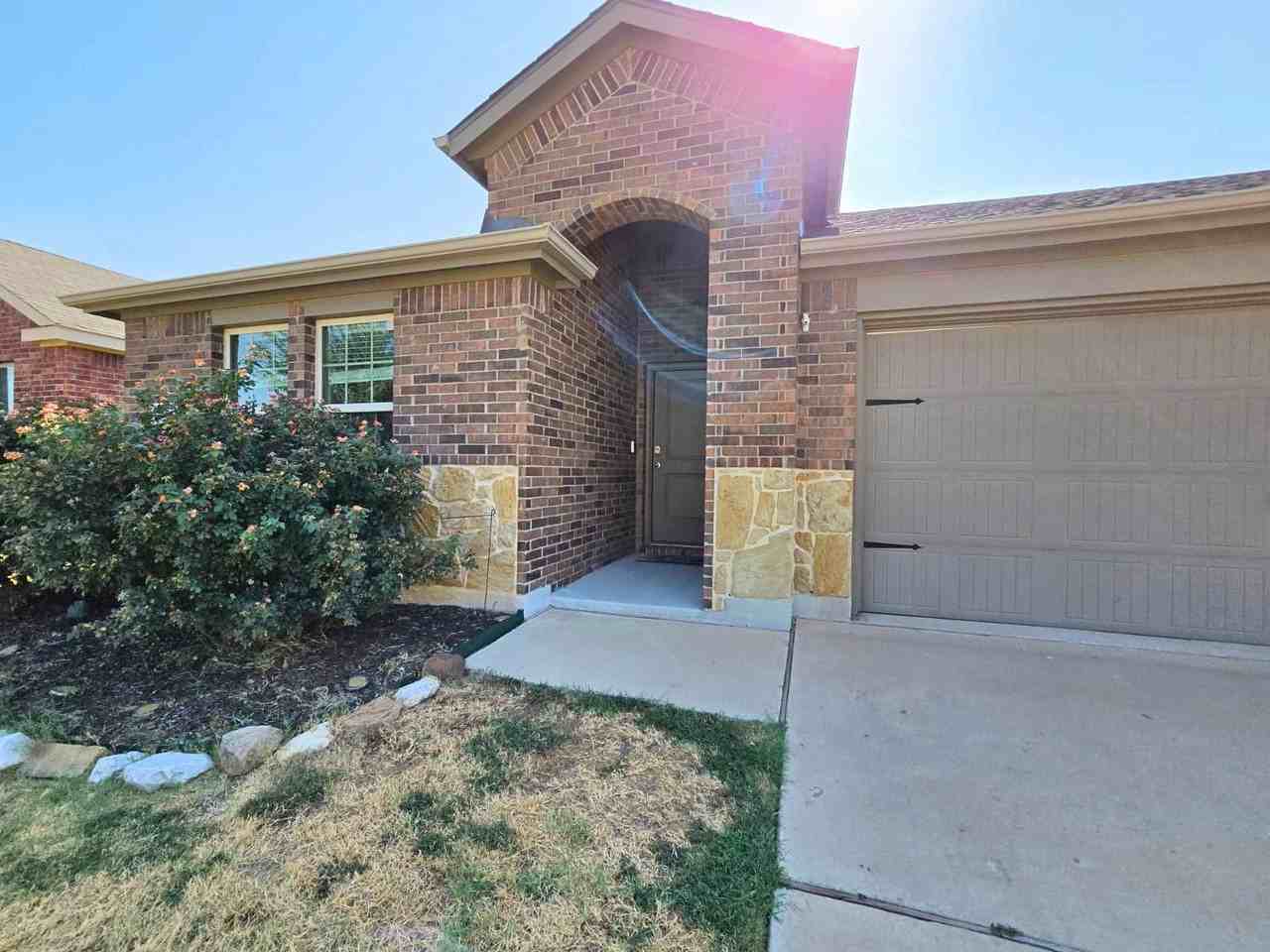 3612 Robbie Run - Photo 3 of 29