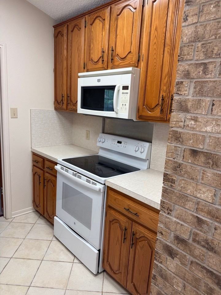 12922 Chandler Dr - Photo 7 of 10