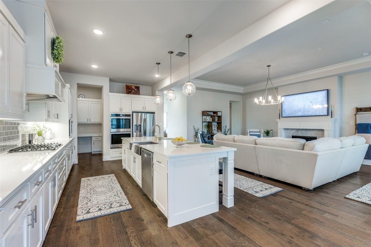 7009 Central Ct - Photo 5 of 12