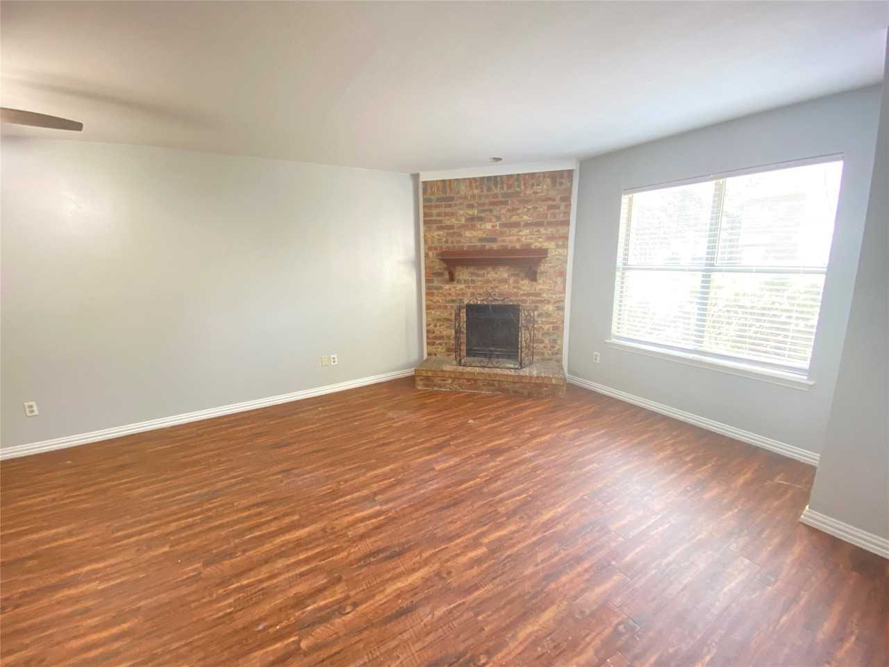207 Country Bend Dr - Photo 3 of 20
