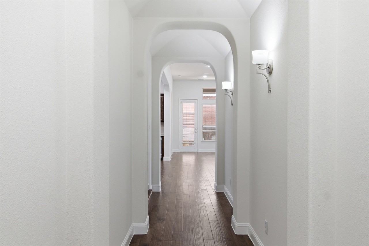 1865 Wood Duck Ln - Photo 4 of 35