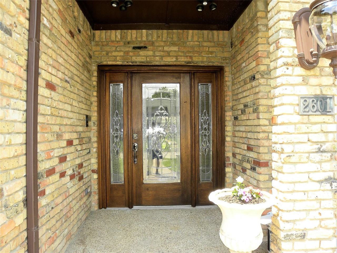 2601 Banner Elk Cir - Photo 6 of 40