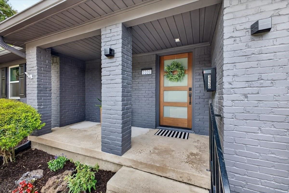 3330 Sharpview Ln - Photo 2 of 34