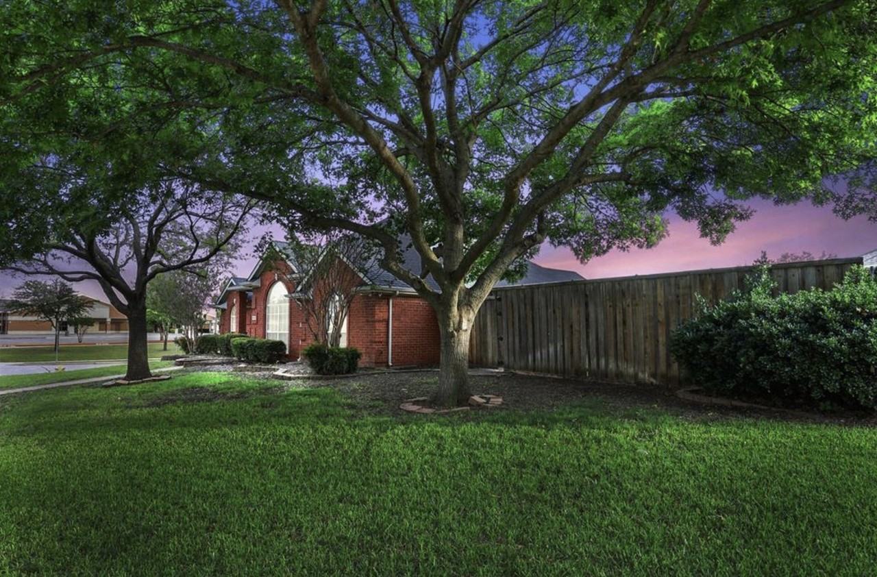 4500 Portrait Ln - Photo 2 of 15