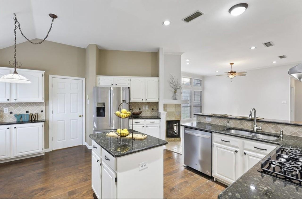 4500 Portrait Ln - Photo 4 of 15