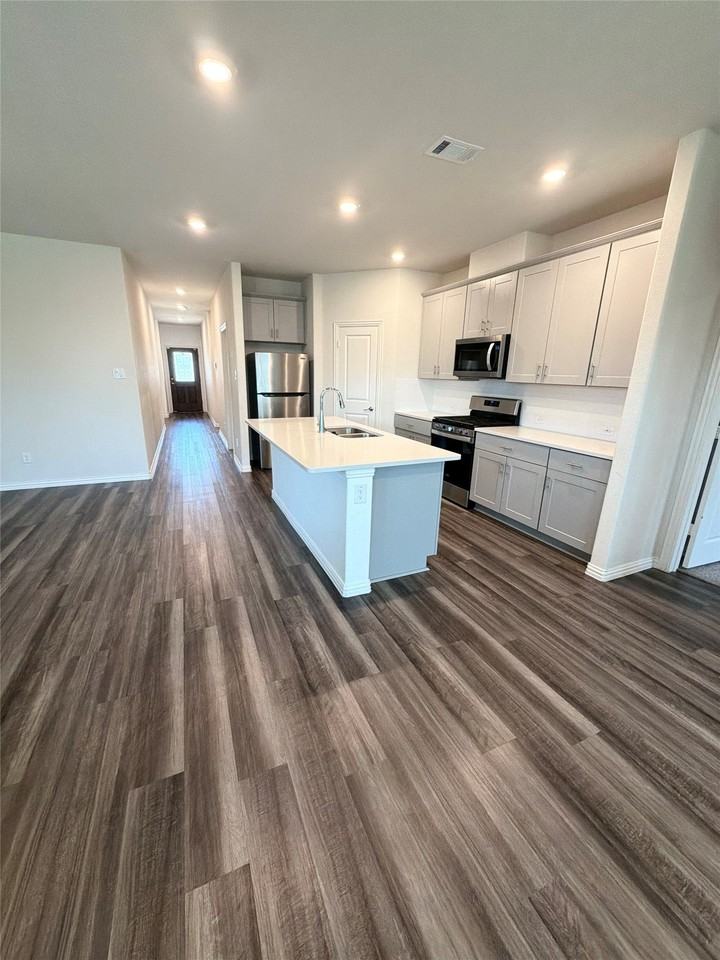 10508 Big Lagoon Dr - Photo 3 of 18