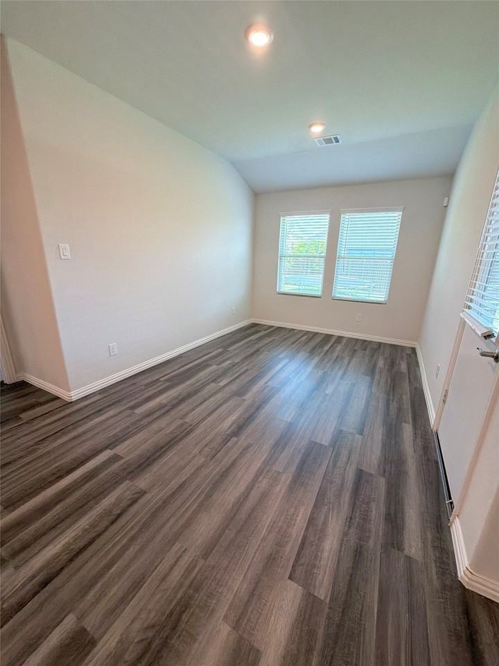 10508 Big Lagoon Dr - Photo 6 of 18
