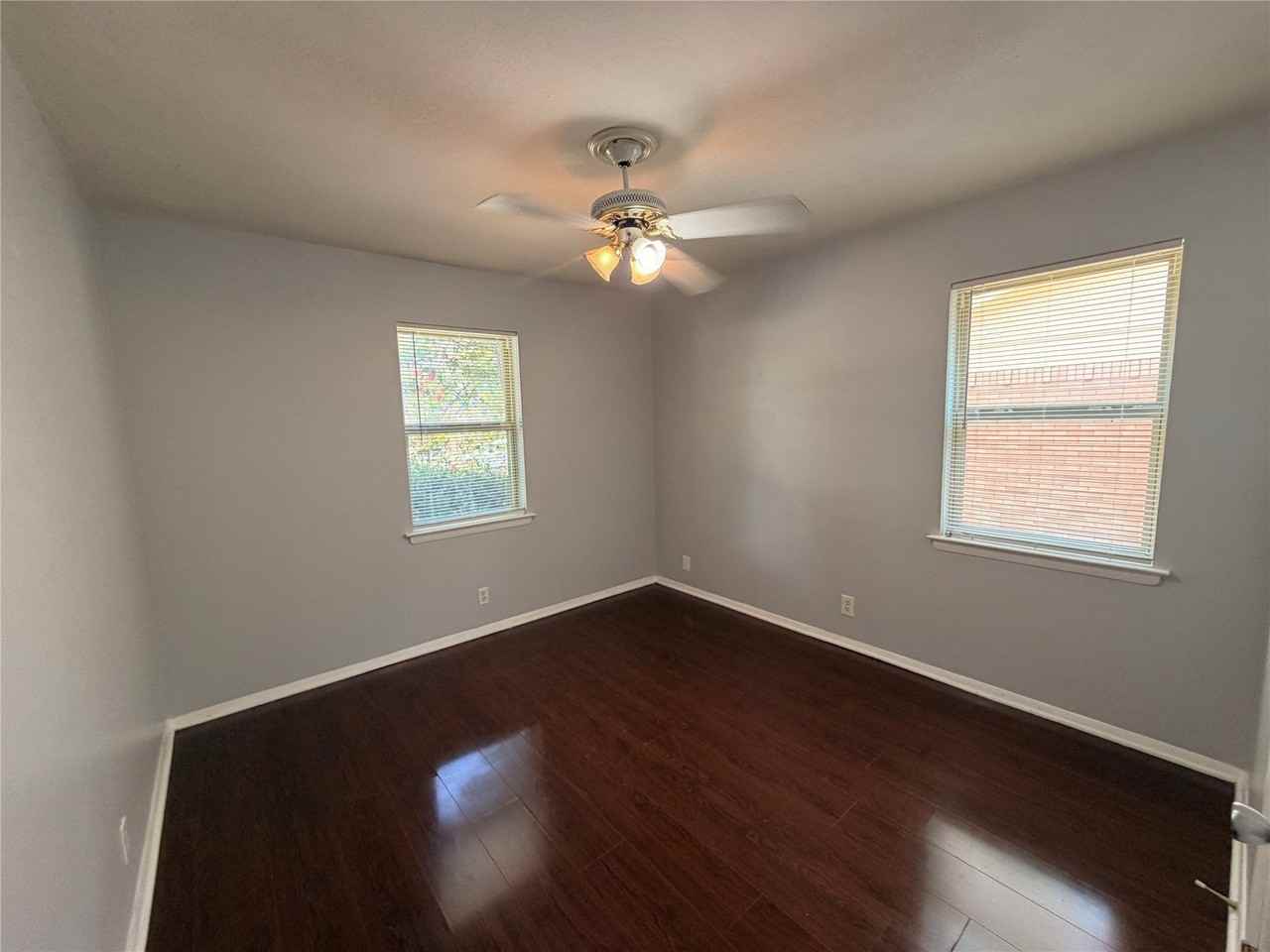 825 Bryan Dr - Photo 7 of 13