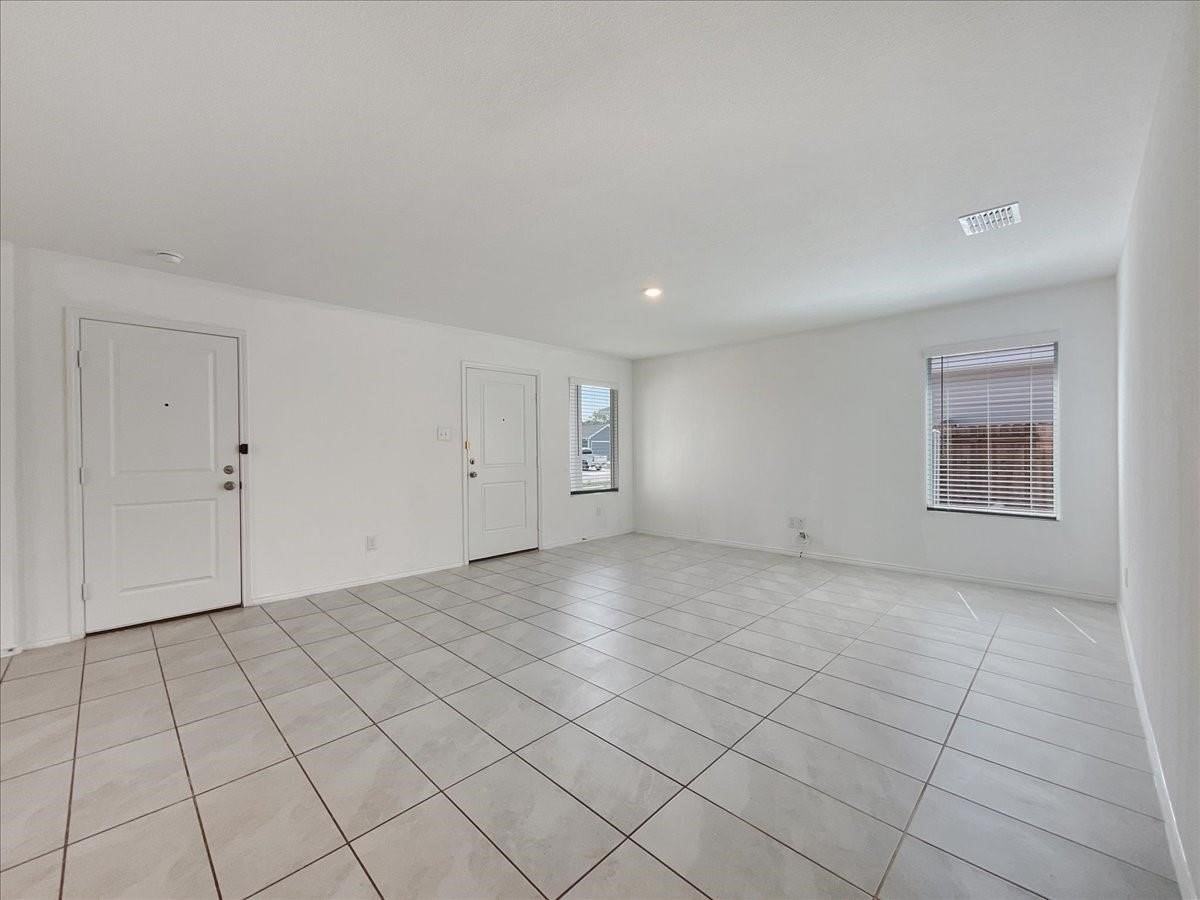 3316 Turkey Trot Ct - Photo 2 of 37