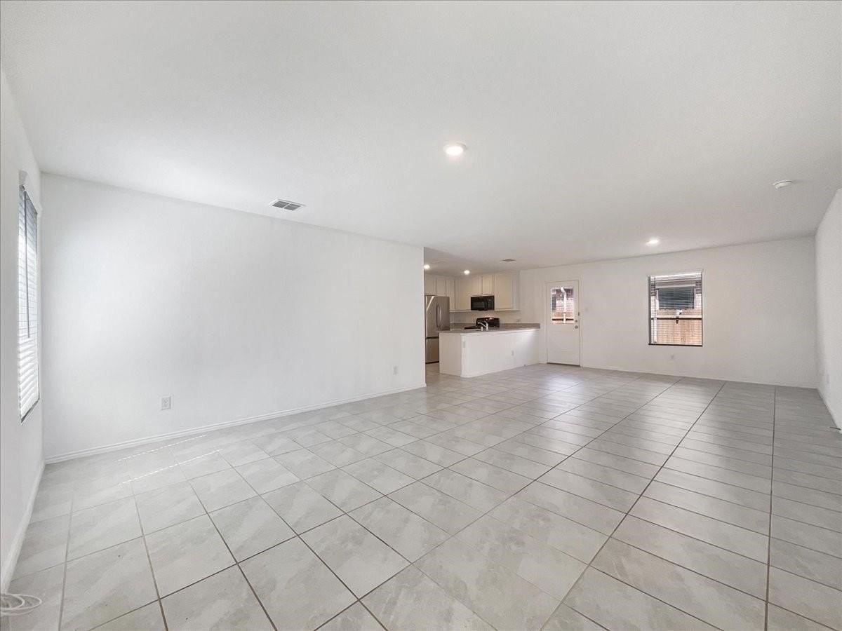 3316 Turkey Trot Ct - Photo 4 of 37