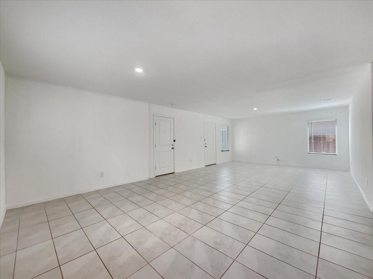 3316 Turkey Trot Ct - Photo 7 of 37