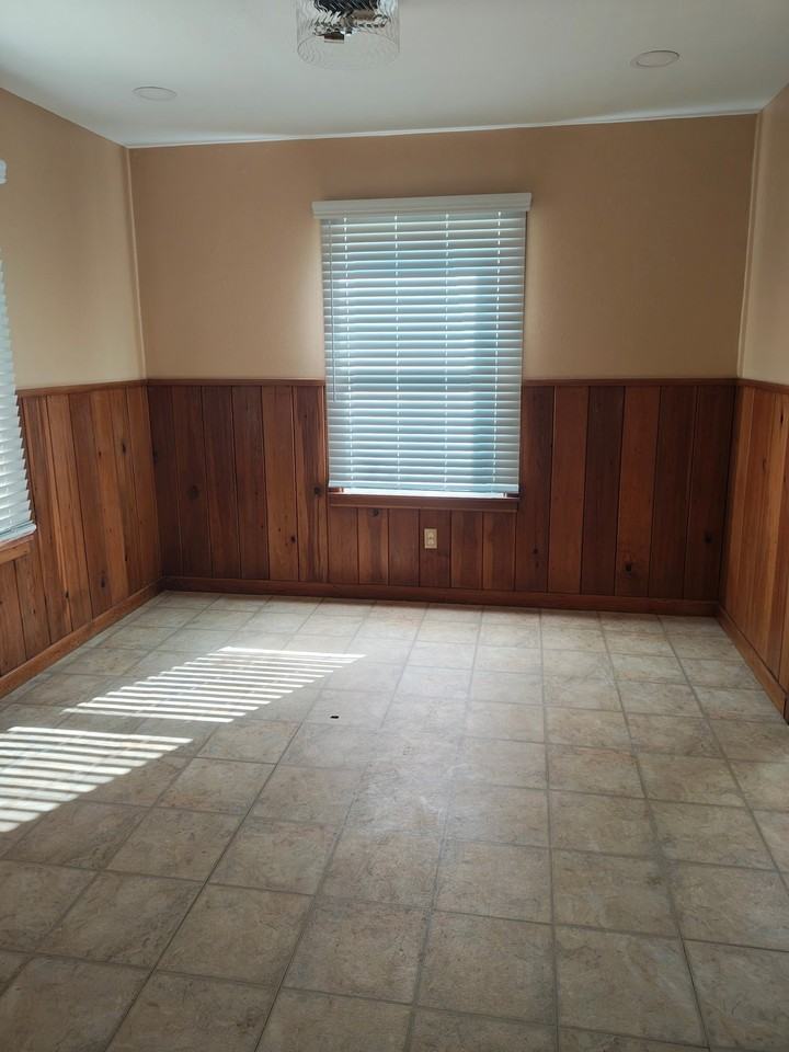 307 Playdium Dr - Photo 5 of 11
