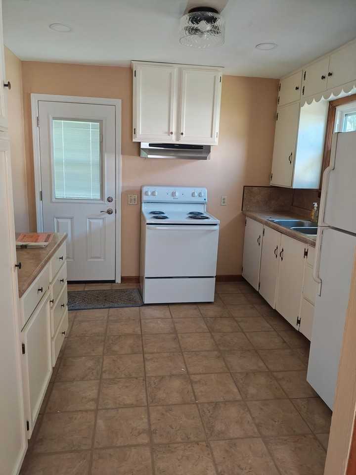 307 Playdium Dr - Photo 6 of 11