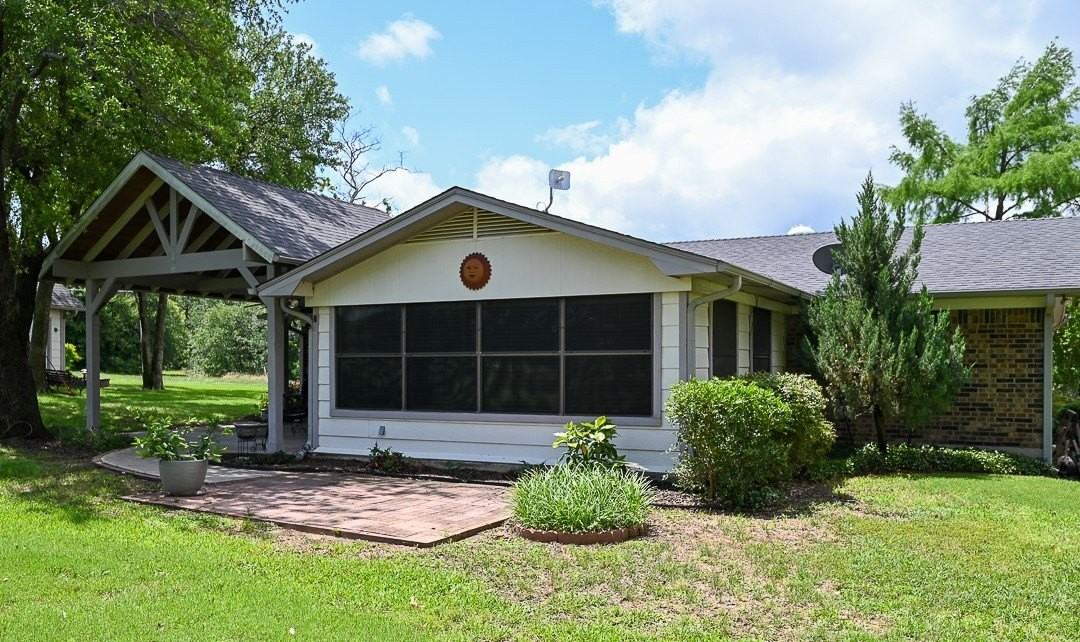 412 Half Moon Way - Photo 5 of 18