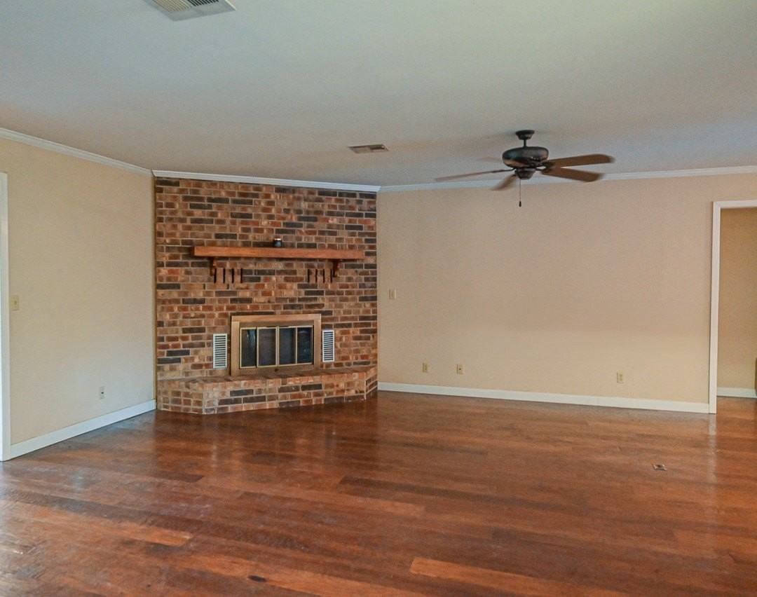412 Half Moon Way - Photo 7 of 18
