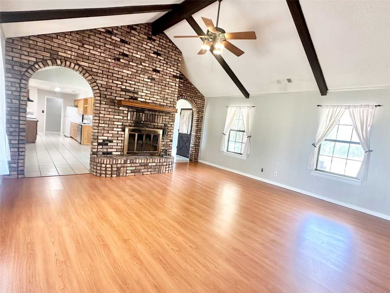 2829 Bailey Ln - Photo 6 of 27
