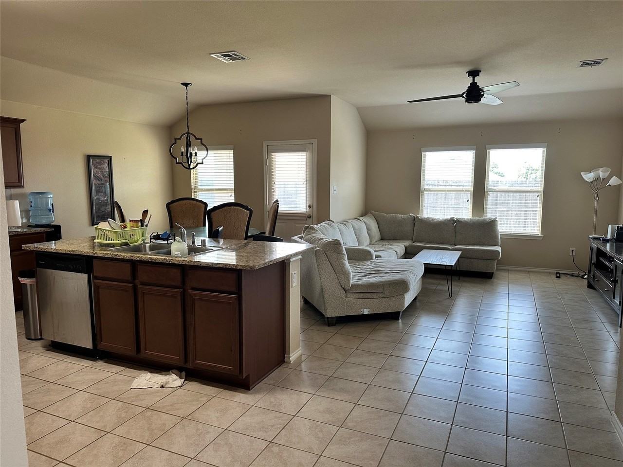 915 Quartz Trl - Photo 5 of 18