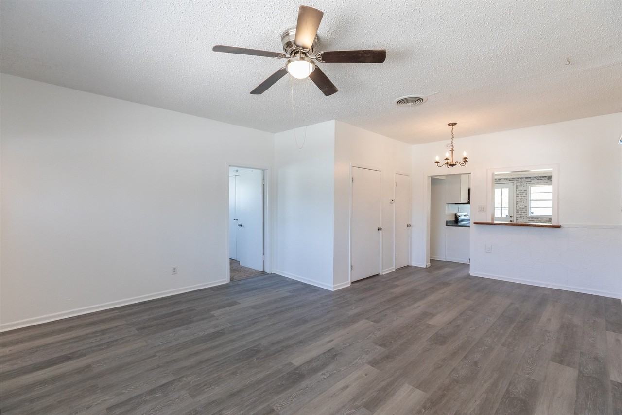 1434 S 9th St - Photo 6 of 30