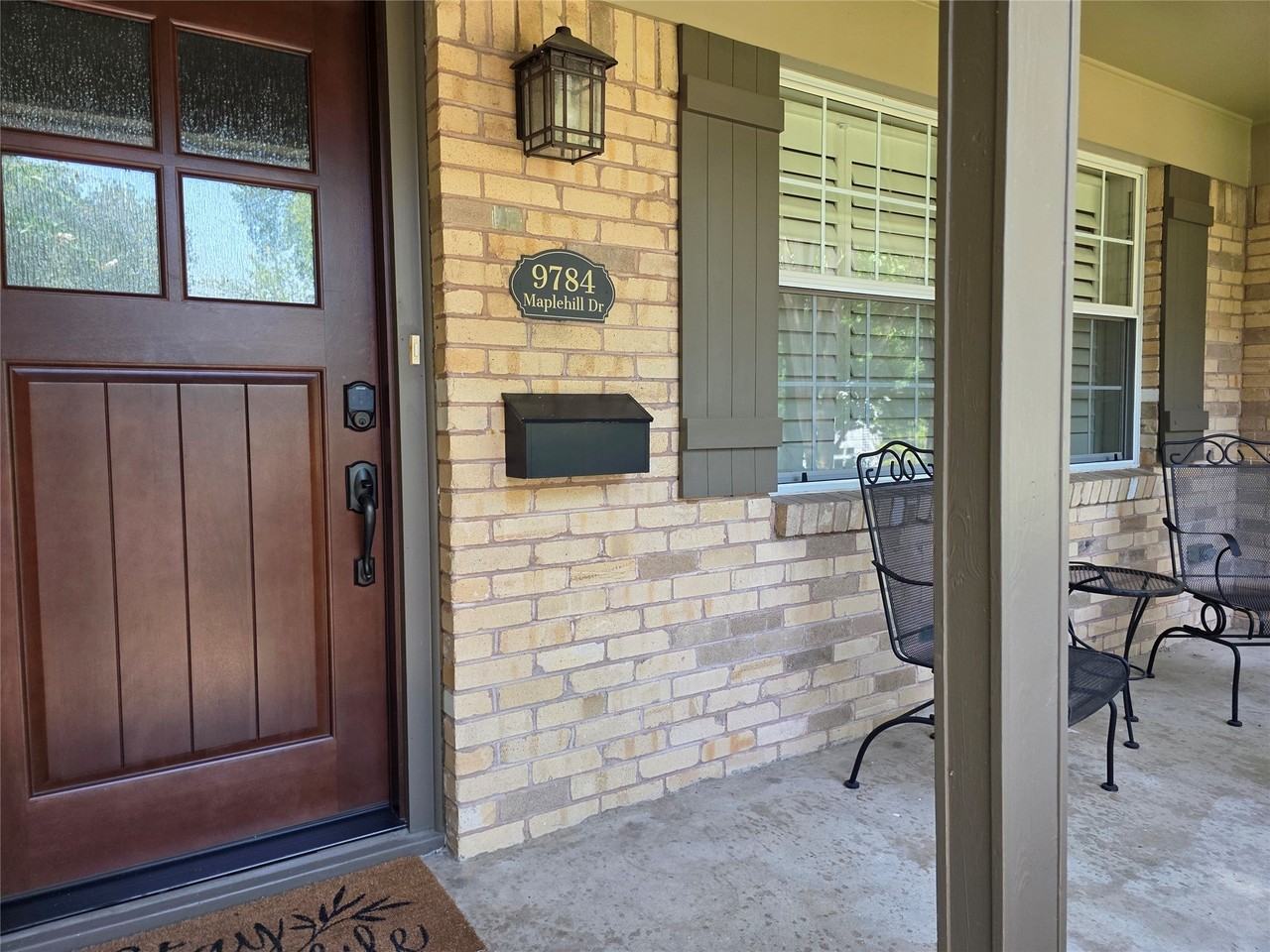 9784 Maplehill Dr - Photo 2 of 19