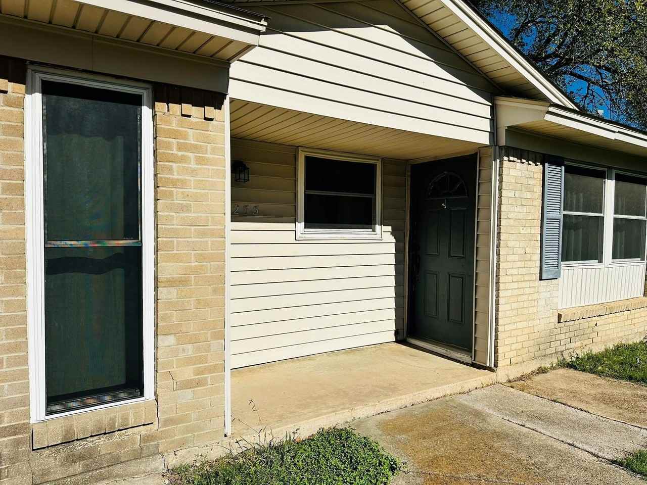 14255 Queens Chapel Rd - Photo 2 of 19