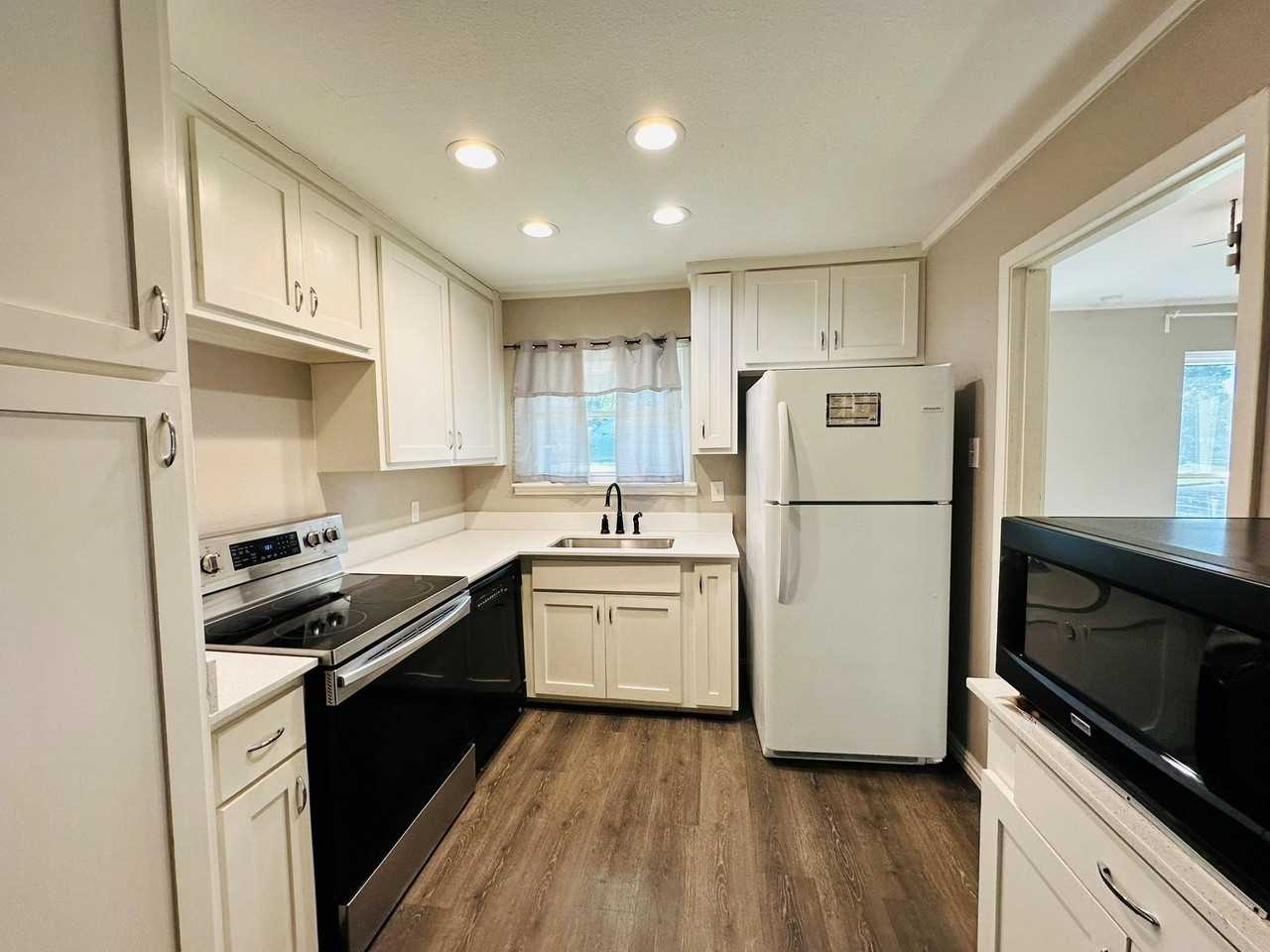 14255 Queens Chapel Rd - Photo 5 of 19