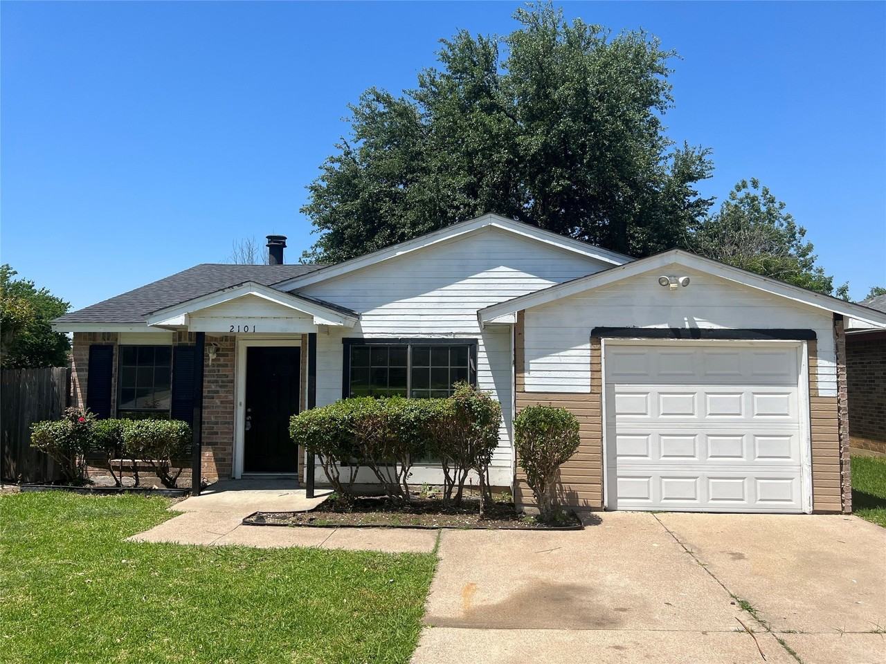 2101 Pennington Dr