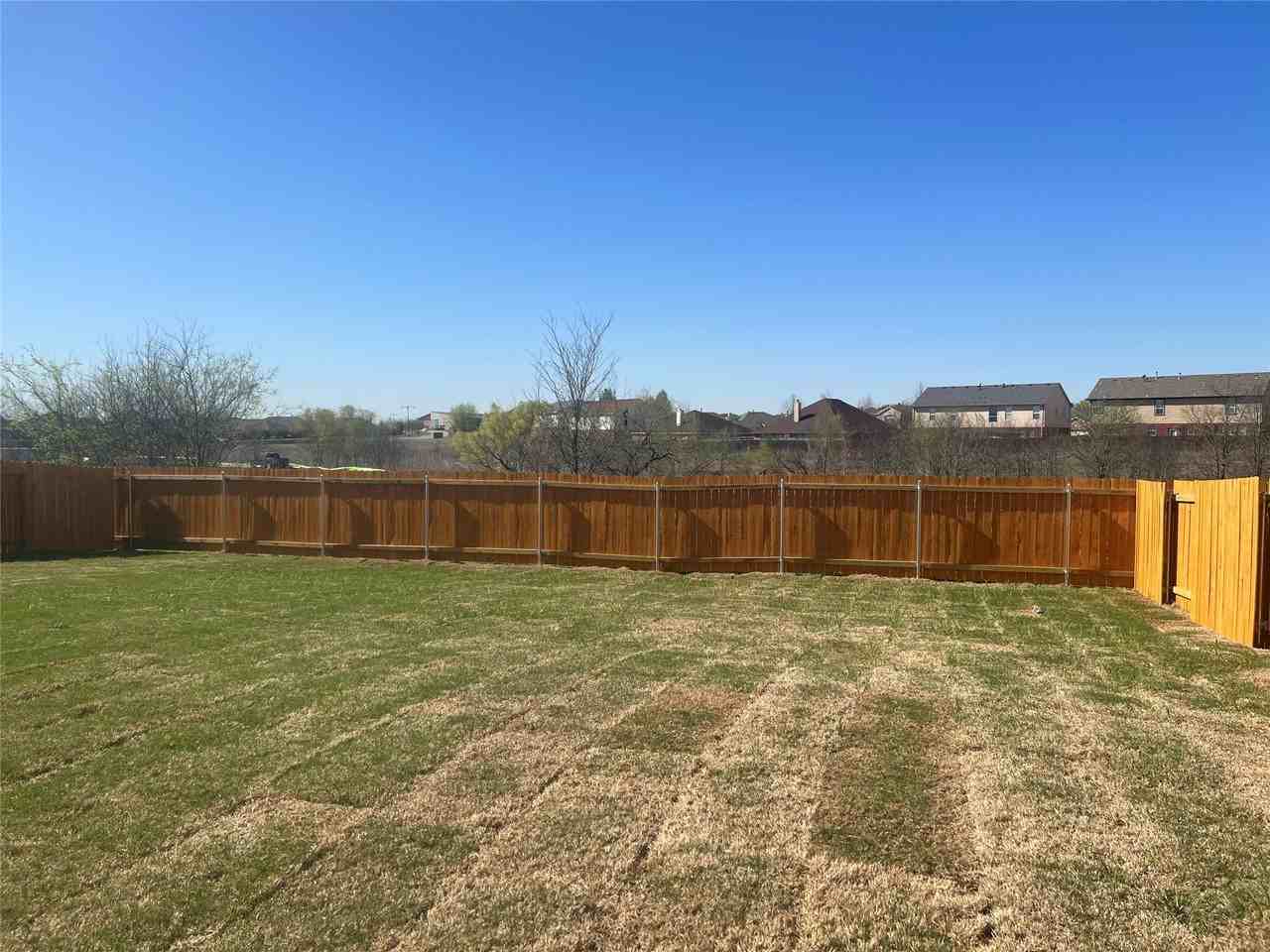 3005 Boran Dr - Photo 2 of 19