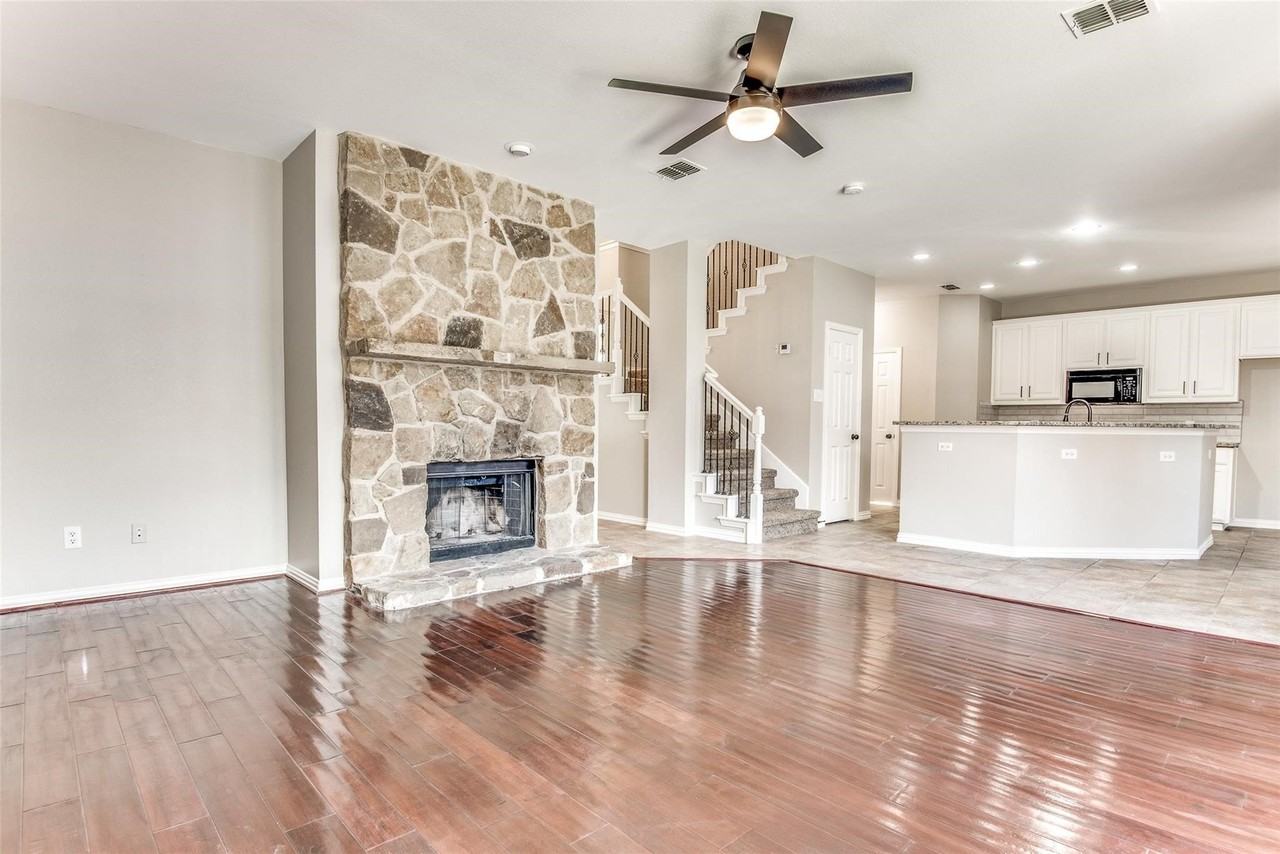 15704 Grove Crest Dr - Photo 6 of 24