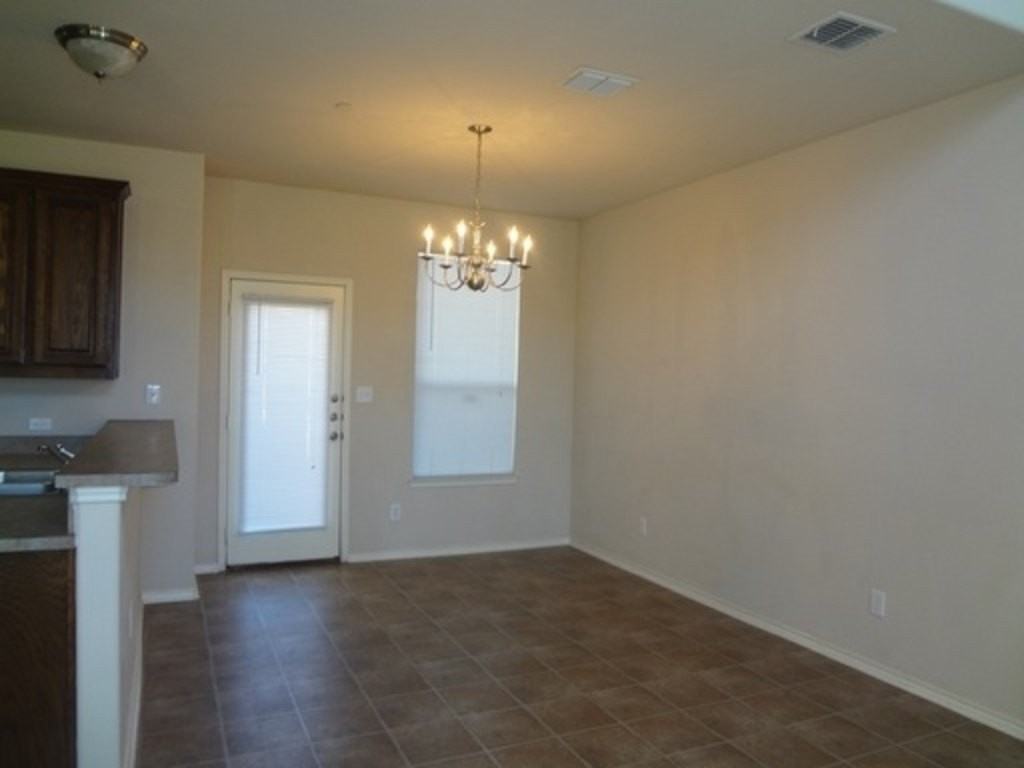 5405 Soledad Dr - Photo 5 of 15
