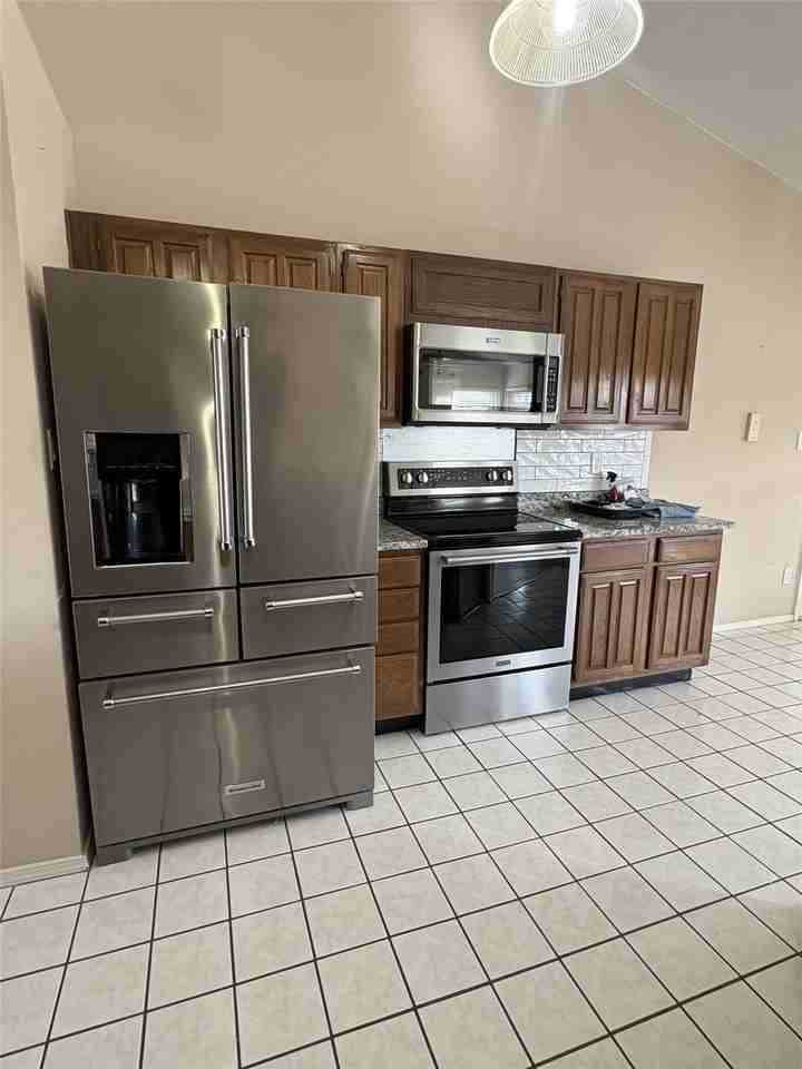3610 Willowood Dr - Photo 5 of 16