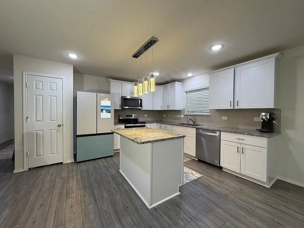 1028 Vernon Dr - Photo 2 of 12