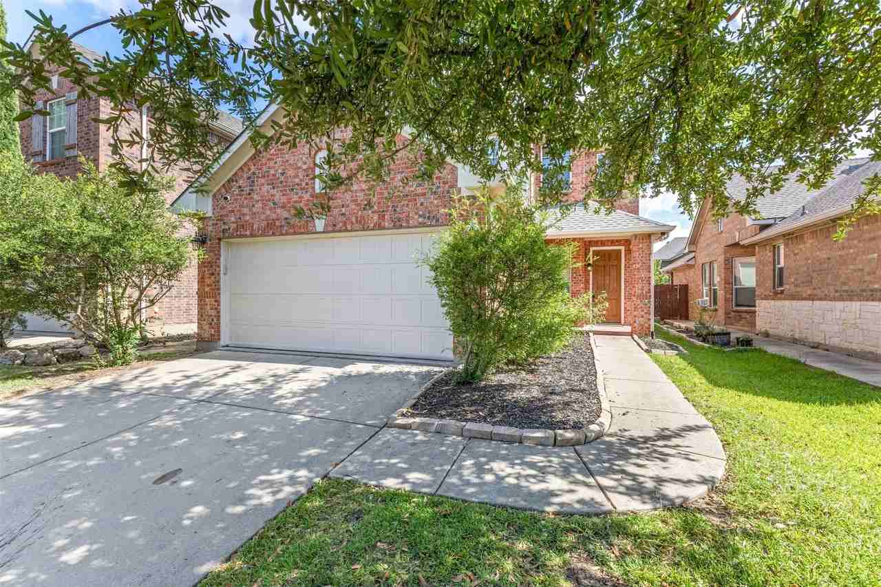 15920 Alvarado Dr - Photo 3 of 37