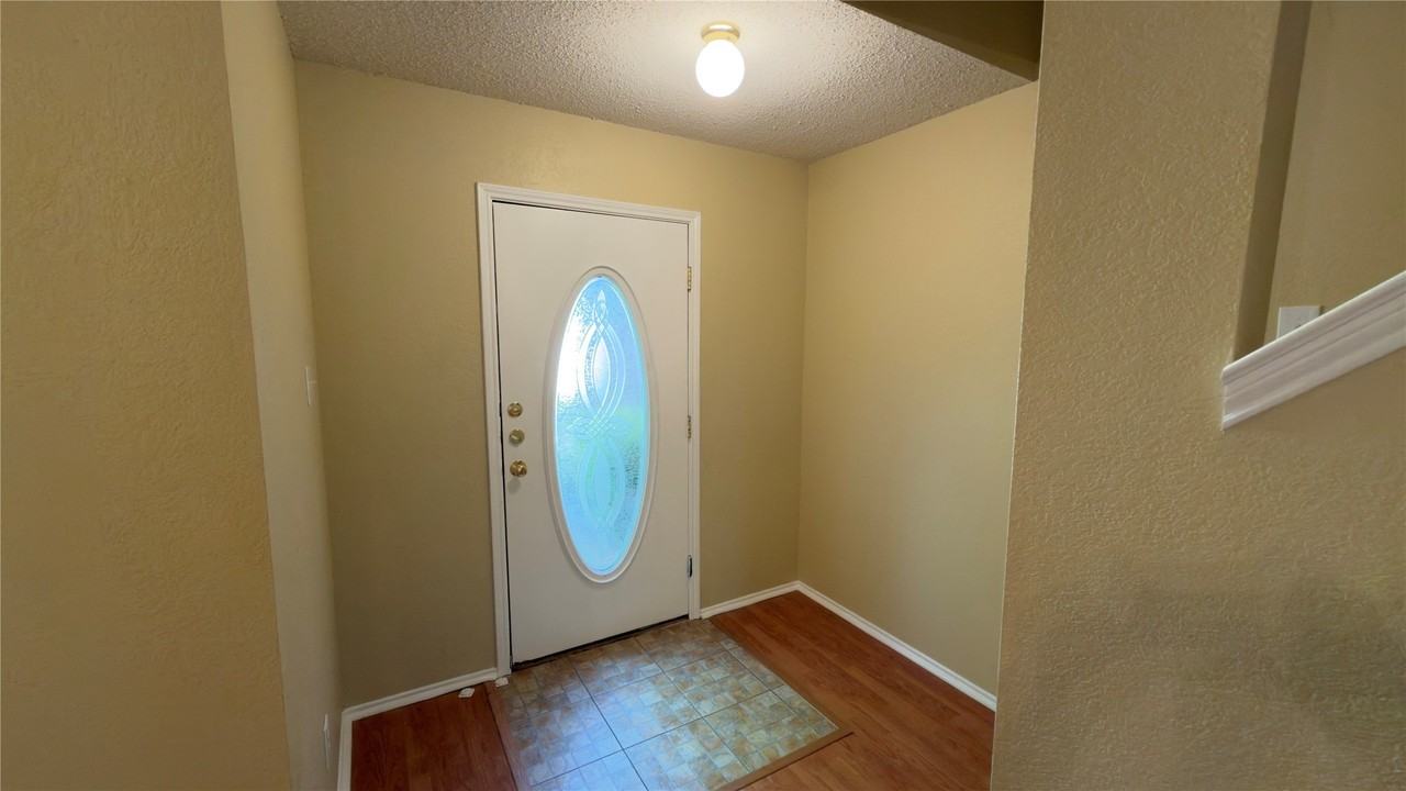 5356 Royal Birkdale Dr - Photo 2 of 19