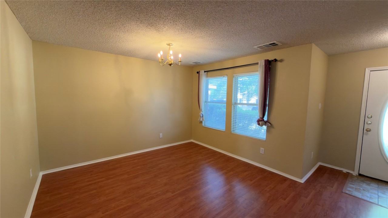 5356 Royal Birkdale Dr - Photo 7 of 19