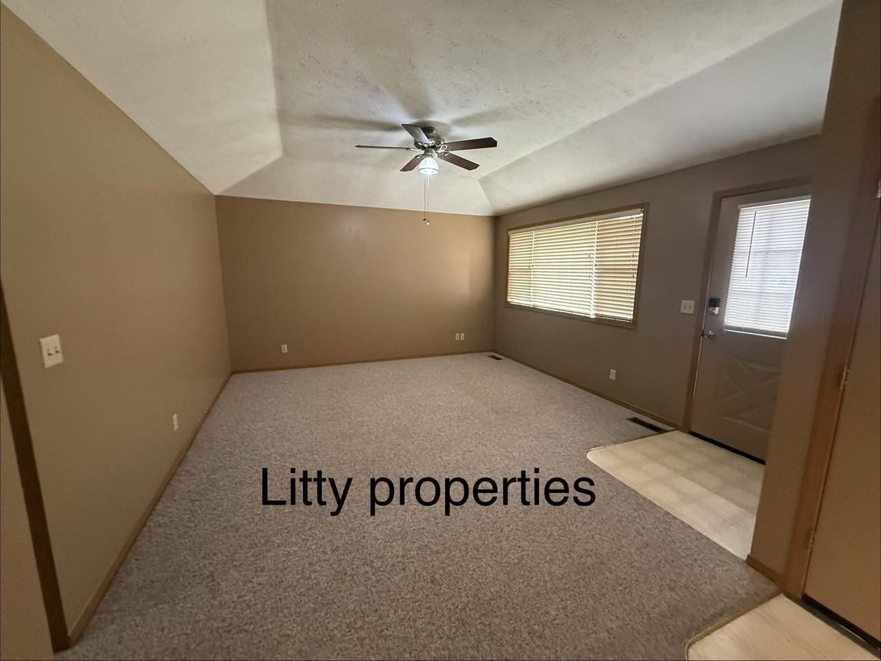 1320 Meadowbrook Dr #1320 - Photo 2 of 10