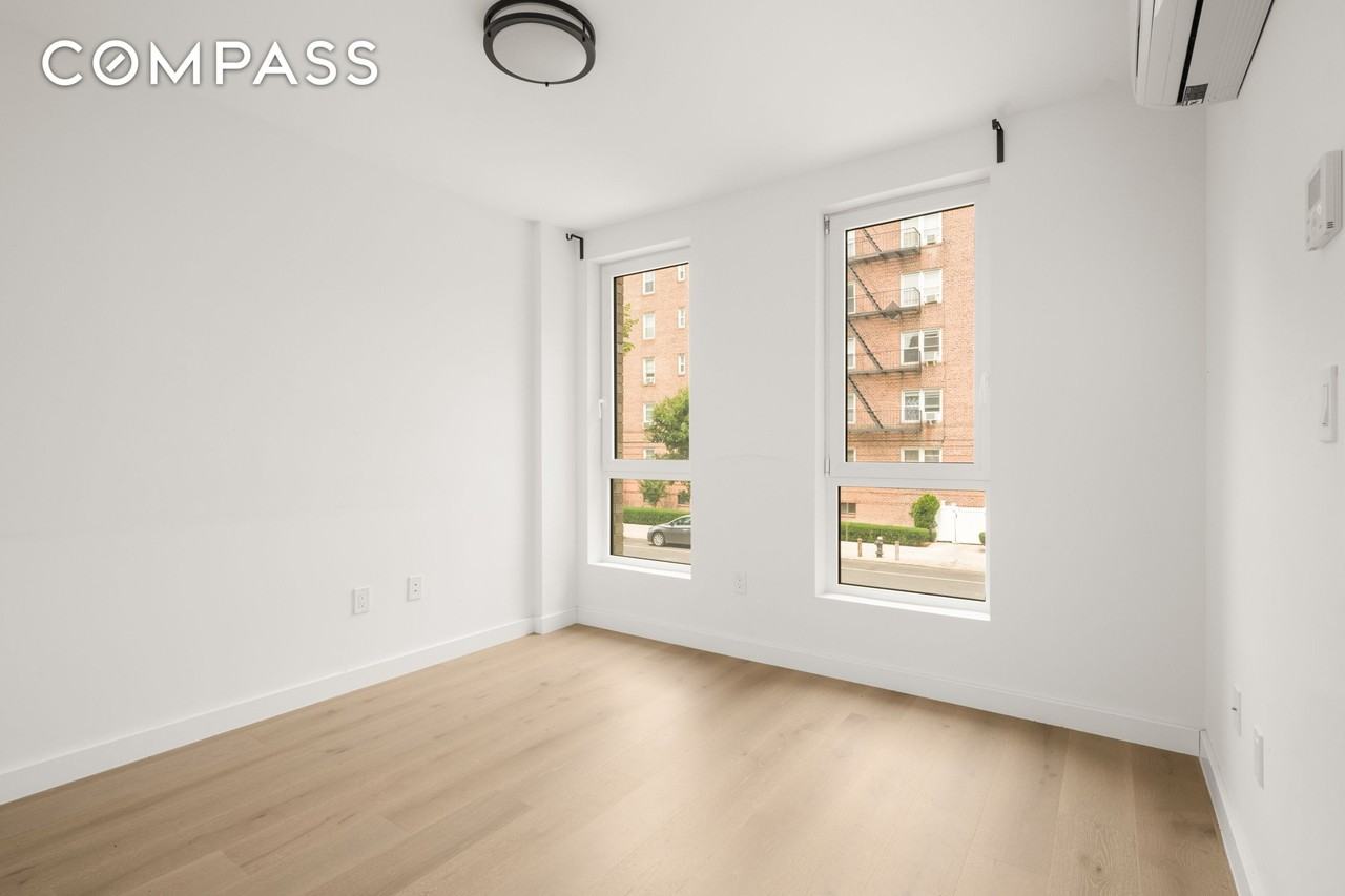 618 Avenue H #2C - Photo 4 of 12