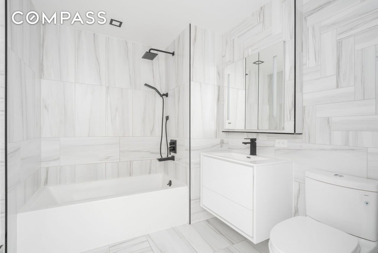 618 Avenue H #2C - Photo 5 of 12